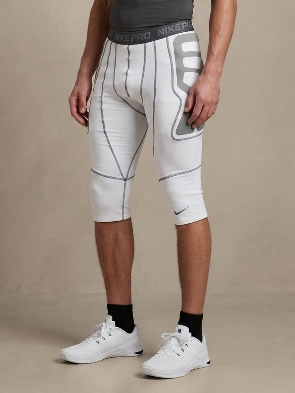 Nike Pro Compression Padded 3/4 Leggings, size XL